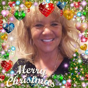 Meet your Posher, Lina